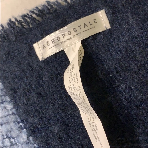 Scarf - Picture 2 of 4